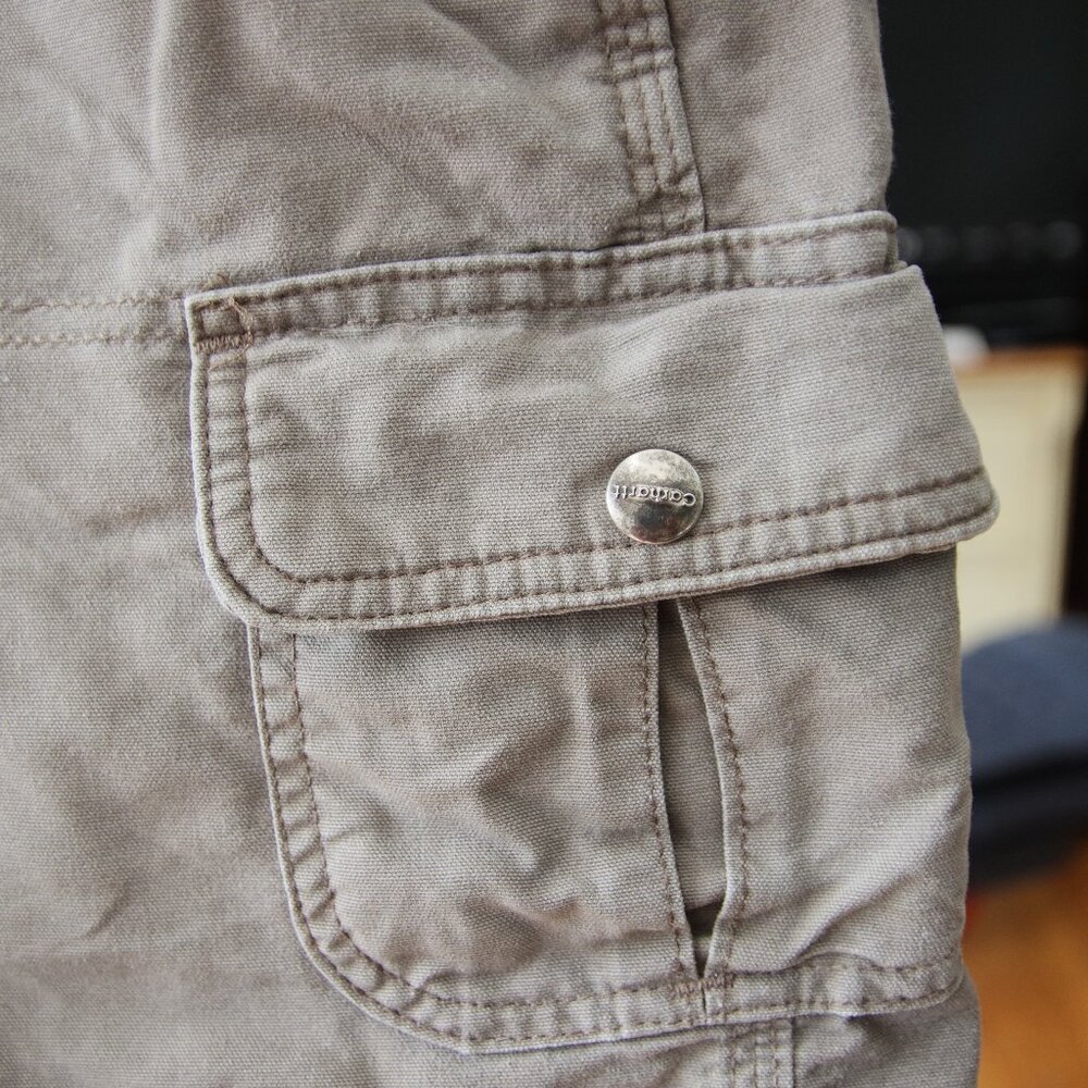 Carhartt Women's shorts.  Size 6 - Picture 3 of 5